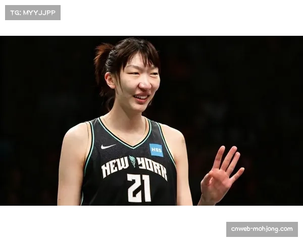 中国球员韩旭时隔三年重返WNBA,自由人揭幕战替补贡献8分 中国球员韩旭时隔三年重返WNBA,自由人揭幕战替补贡献8分